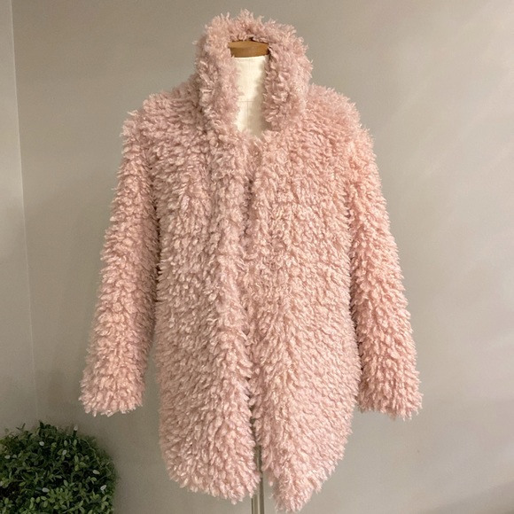 Lanshifei Jackets & Blazers - 🌹Lanshifei women’s faux sherpa fur jacket pink side pockets lined hook closures